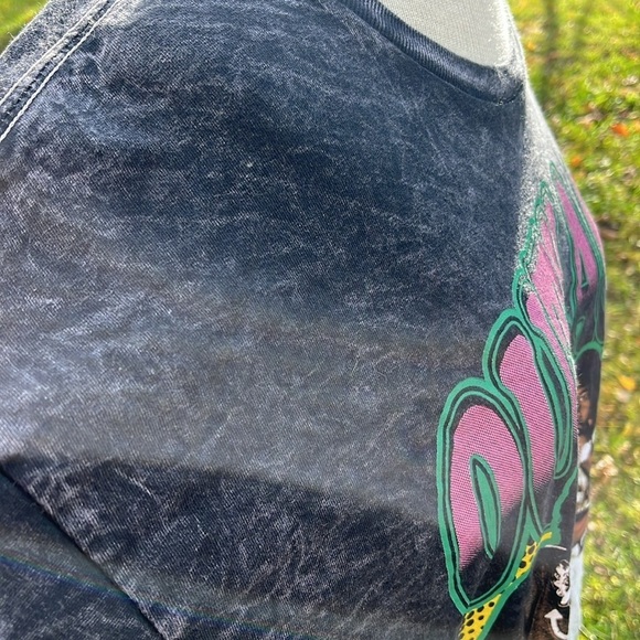 OutKast short sleeve T shirt, size XL,black w/ graphic photo of outlast on front - Picture 4 of 6